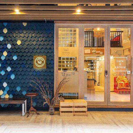 Kinnon Deluxe Hostel Coworking Cafe Μπανγκόκ Εξωτερικό φωτογραφία