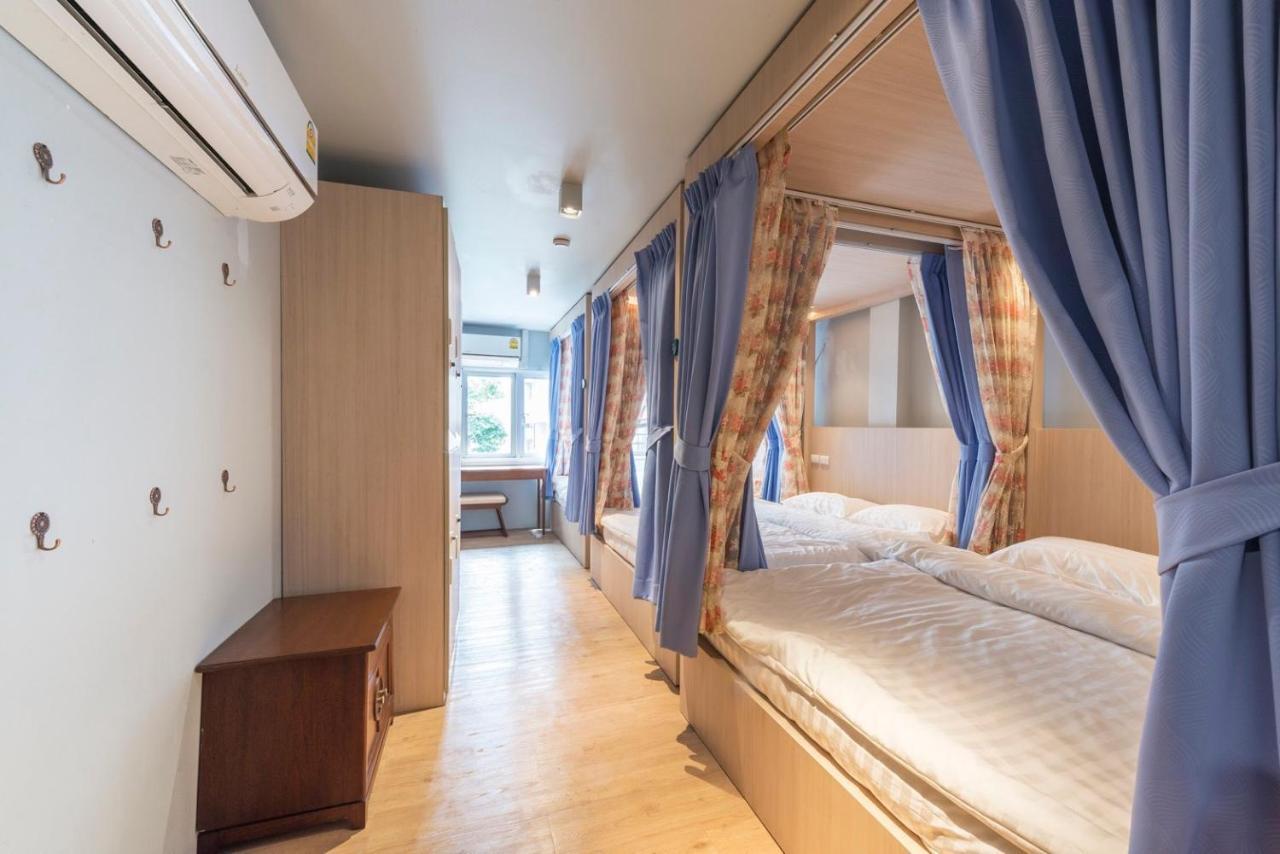 Kinnon Deluxe Hostel Coworking Cafe Μπανγκόκ Εξωτερικό φωτογραφία