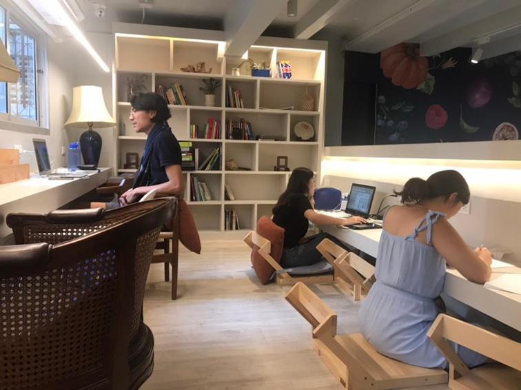 Kinnon Deluxe Hostel Coworking Cafe Μπανγκόκ Εξωτερικό φωτογραφία