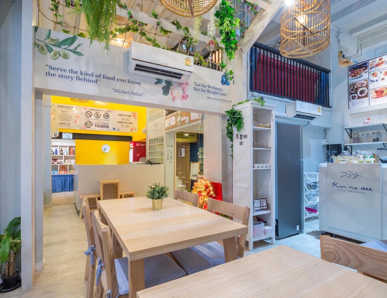 Kinnon Deluxe Hostel Coworking Cafe Μπανγκόκ Εξωτερικό φωτογραφία